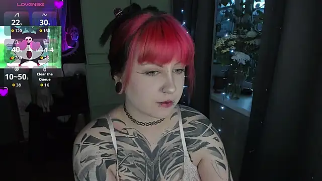 t0riayun0 online show from 06/09/26, 07:36