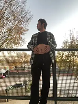 Snapshot of Bbyboyivan chatting on 12/14/24, 11:34 Bbyboyivan online show from 12/14/24, 11:34