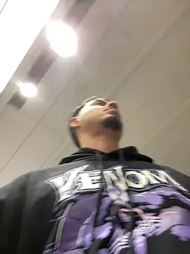 Snapshot of Bbyboyivan chatting on 12/22/24, 08:03 Bbyboyivan online show from 12/22/24, 08:03