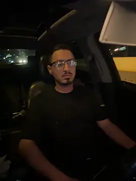 Snapshot of Bbyboyivan chatting on 10/19/25, 04:24 Bbyboyivan online show from 10/19/25, 04:24