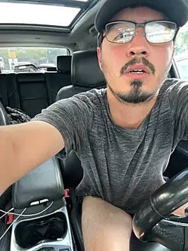 Snapshot of Bbyboyivan chatting on 11/01/25, 08:33 Bbyboyivan online show from 11/01/25, 08:33