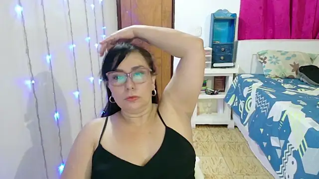 hottplay online show from 09/14/25, 10:36