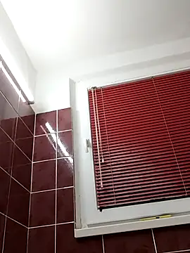 Snapshot of Viola_sweet_honey chatting on 11/04/25, 08:30 Viola sweet honey online show from 11/04/25, 08:30