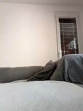 Viola sweet honey online show from 04/03/26, 07:39