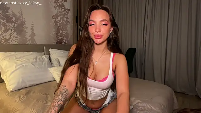Snapshot of Lex_Love chatting on 04/18/26, 07:40 Lex Love online show from 04/18/26, 07:40