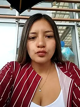 Snapshot of alana_69 chatting on 03/15/25, 04:54 alana 69 online show from 03/15/25, 04:54