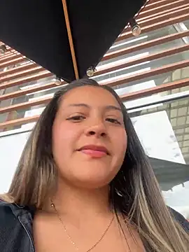 Snapshot of alana_69 chatting on 03/21/25, 07:02 alana 69 online show from 03/21/25, 07:02