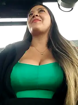 Snapshot of alana_69 chatting on 10/23/25, 08:07 alana 69 online show from 10/23/25, 08:07