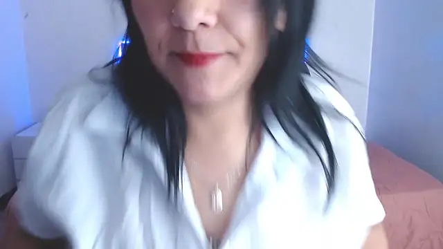 selena yourmilf online show from 04/20/26, 06:09