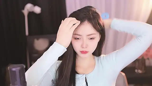 Ocean--Lili online show from 02/28/25, 02:09