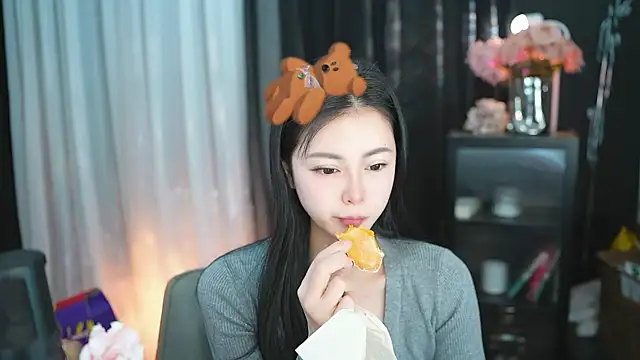 Ocean--Lili online show from 03/13/25, 02:12