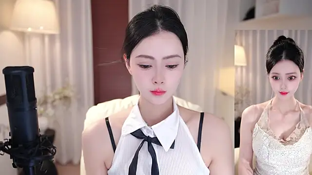 Ocean--Lili online show from 10/09/25, 08:29