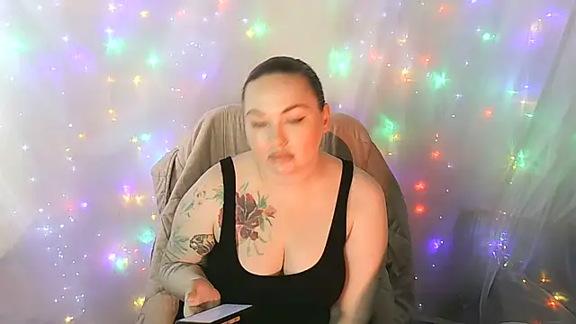 Victoria Marks online show from 07/06/26, 06:54