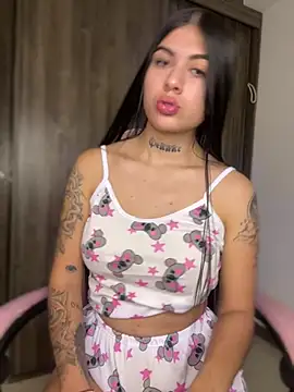 Sarasanders 4 online show from 01/29/25, 03:12