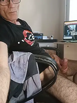 Snapshot of sergeysas chatting on 06/23/26, 08:12 sergeysas online show from 06/23/26, 08:12