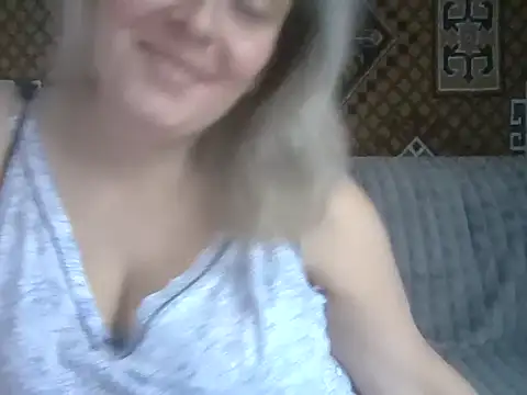 Diana Britt online show from 10/17/25, 06:16