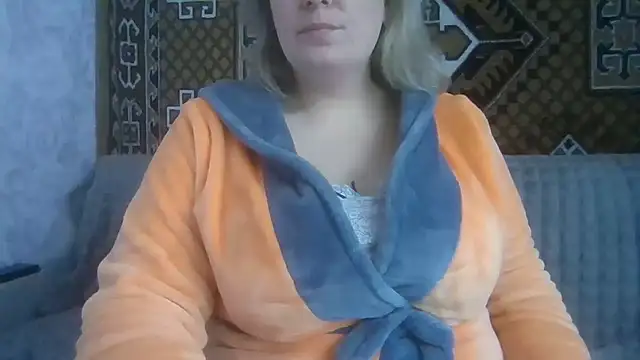 Diana Britt online show from 02/05/26, 01:16