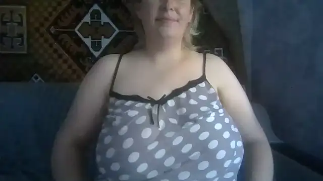 Snapshot of Diana_Britt chatting on 07/09/26, 04:05 Diana Britt online show from 07/09/26, 04:05