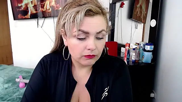 Melisa mcarthy online show from 02/10/25, 10:30