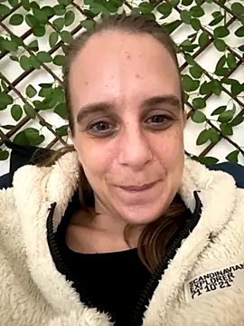 Snapshot of LadyChantale chatting on 11/24/25, 06:13 LadyChantale online show from 11/24/25, 06:13