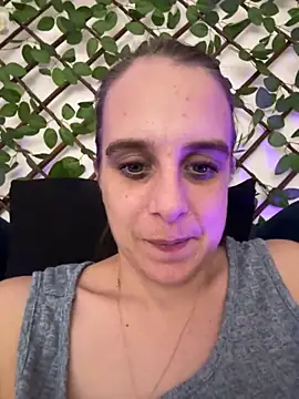 Snapshot of LadyChantale chatting on 12/13/25, 08:47 LadyChantale online show from 12/13/25, 08:47