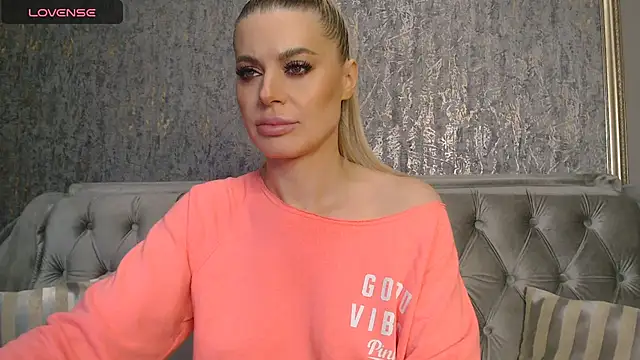 BlondieStar online show from 02/04/26, 11:42