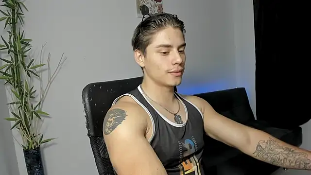 Giordano Russo online show from 12/19/24, 03:29