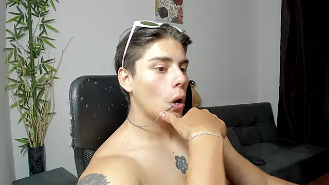 Giordano Russo online show from 02/16/25, 03:04