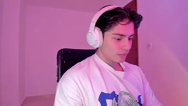 Giordano Russo online show from 10/12/25, 06:40