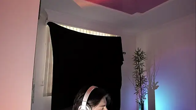 Giordano Russo online show from 04/27/26, 09:02