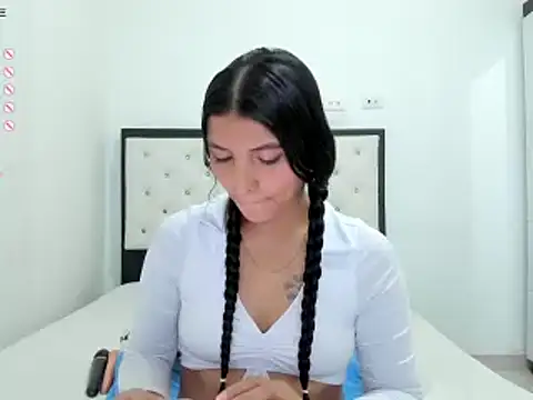 CuteLatinaxx online show from 03/07/25, 01:51