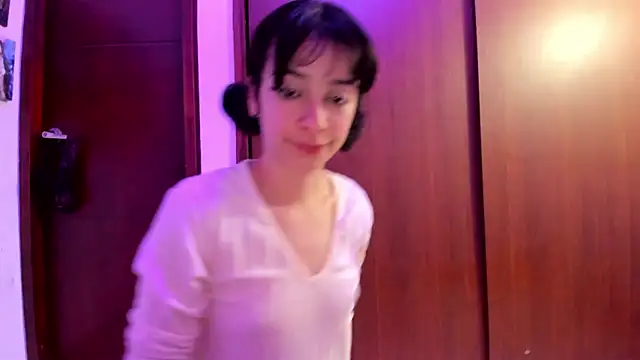  Lunnaa  online show from 12/18/24, 06:32