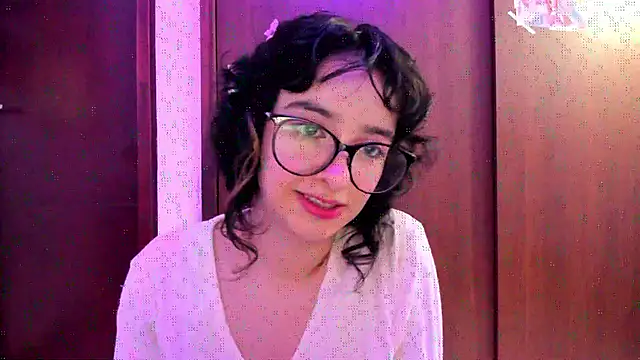  Lunnaa  online show from 09/26/25, 10:36