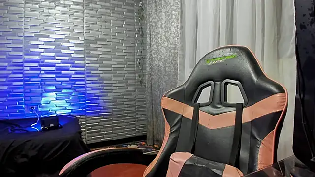 Ginger Sweetty online show from 03/10/26, 12:59