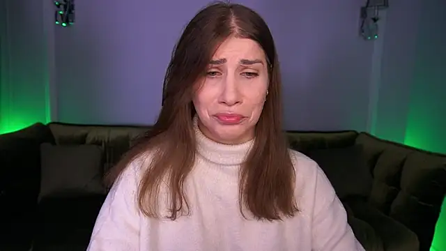 CassandraGood online show from 11/28/25, 07:22