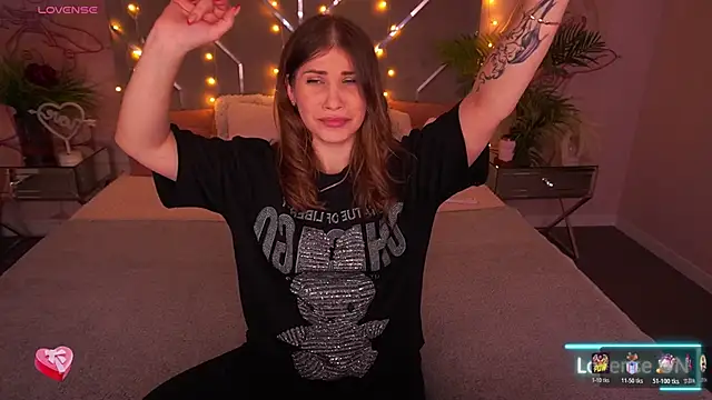 CassandraGood online show from 02/12/26, 07:47