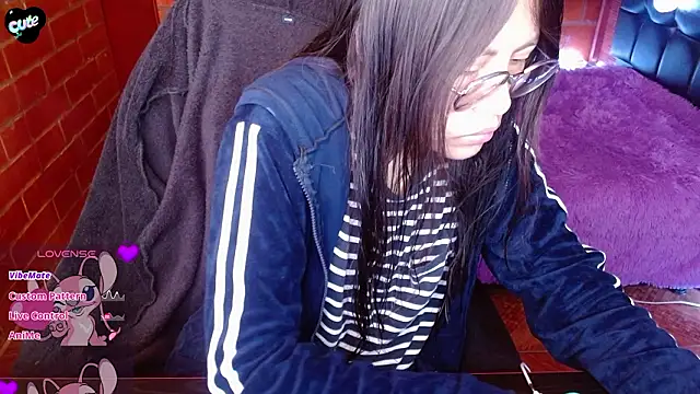 MidoriQuiinn online show from 03/25/26, 02:56