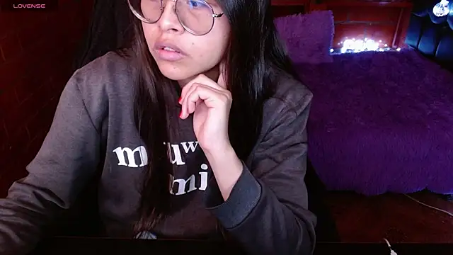 MidoriQuiinn online show from 04/07/26, 02:17