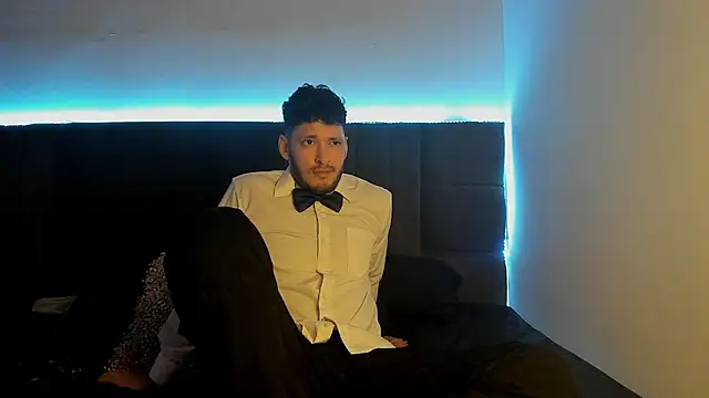 alejandro  2 online show from 09/10/25, 03:23