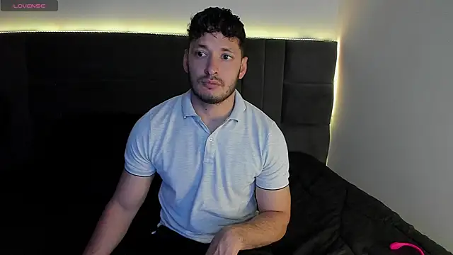 alejandro  2 online show from 10/14/25, 03:35