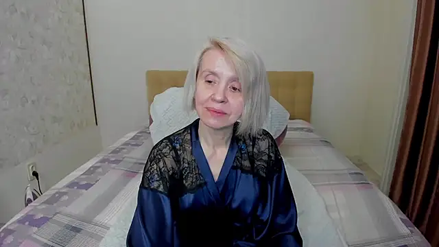 aminalive online show from 09/18/25, 04:42