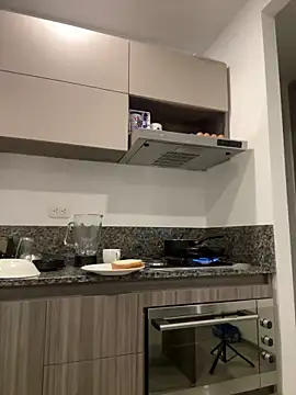 Snapshot of oriana_zoeee chatting on 01/09/25, 04:08 oriana zoeee online show from 01/09/25, 04:08