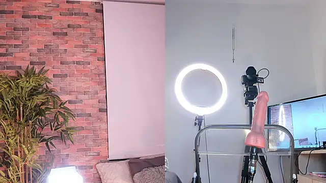 Lucy fit online show from 02/19/25, 09:17