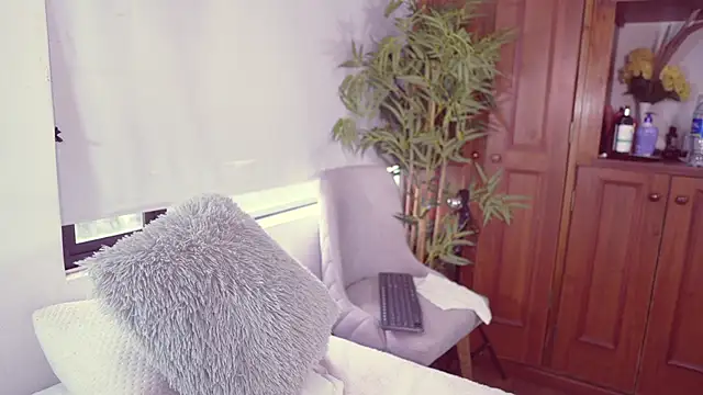 Lucy fit online show from 10/23/25, 11:31