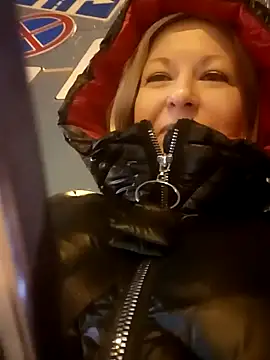 Snapshot of Arina_smiles chatting on 01/10/25, 03:58 Arina smiles online show from 01/10/25, 03:58