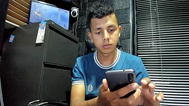 boy bigcock24cm online show from 07/12/26, 12:12