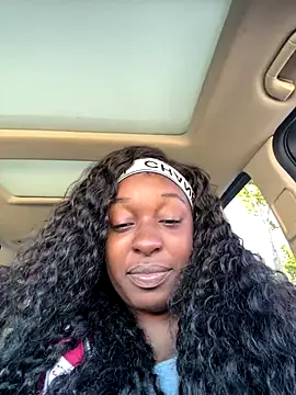 Snapshot of tokyopetitexx chatting on 10/29/25, 03:03 tokyopetitexx online show from 10/29/25, 03:03