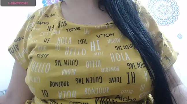 Snapshot of AmmyCollins chatting on 03/04/25, 02:49 AmmyCollins online show from 03/04/25, 02:49