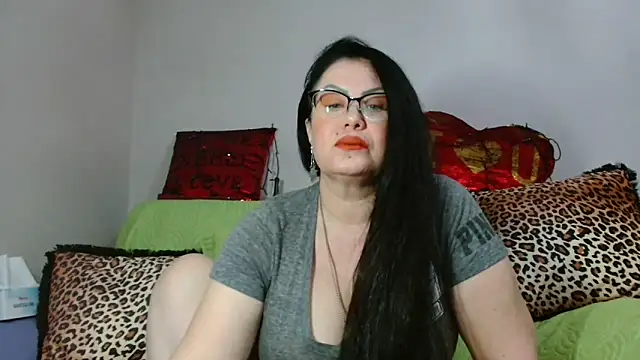 x  KHALEESI  x online show from 02/01/25, 11:37