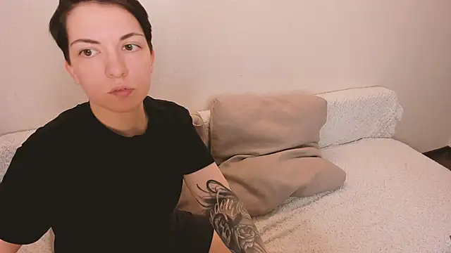 secret dreams   online show from 06/13/26, 06:28